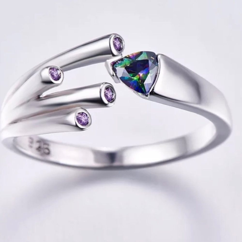 Ring - Picture 3 of 6